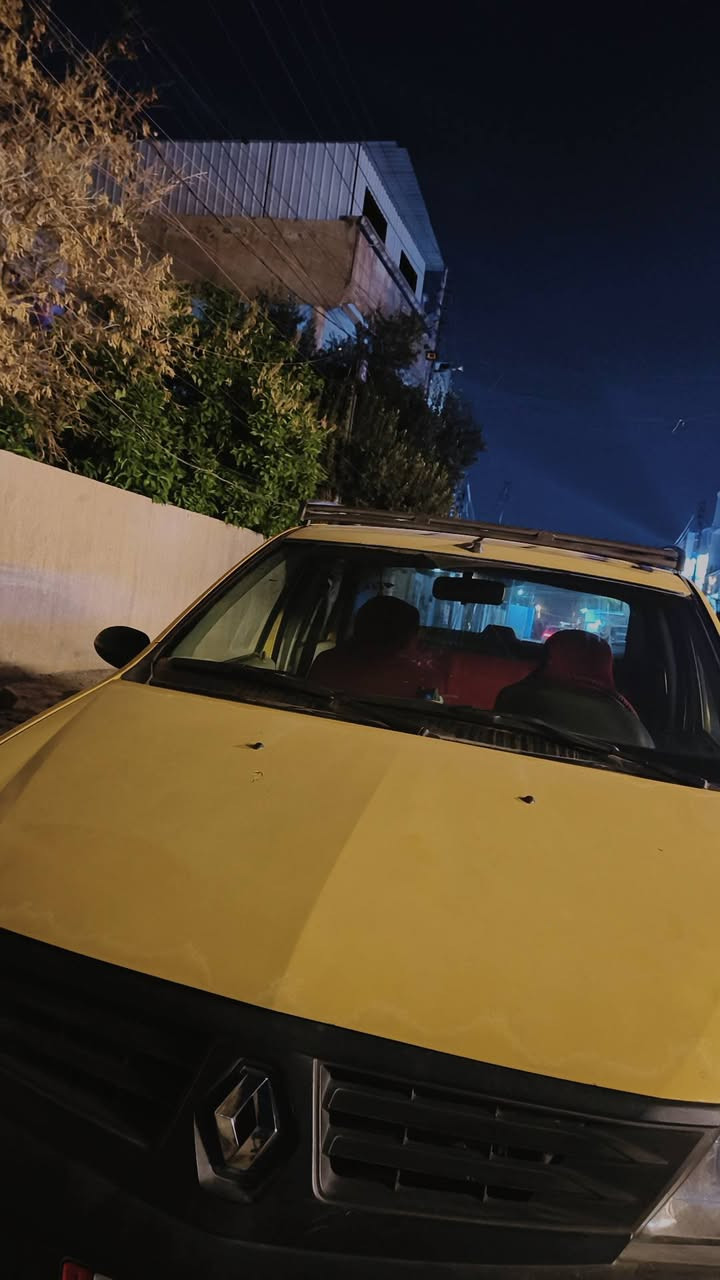 سلام عليكم سياره رينو لوكان  موديل 2014 فحل بور سياره كفاله عامه عده الهلال الخلفي انطخت وهيه واكفه ومكينه بيه لاستيك ولفات كير وكهربائيات وصدر خير من الله وكدام عينك السياره تجي اتكلب عده الي ذكرتهن اني ادفعلك  الكروه مالتك وترجع السعر 38  وبيه مجال مكاني بغداد البياع الاستفسار ***********
