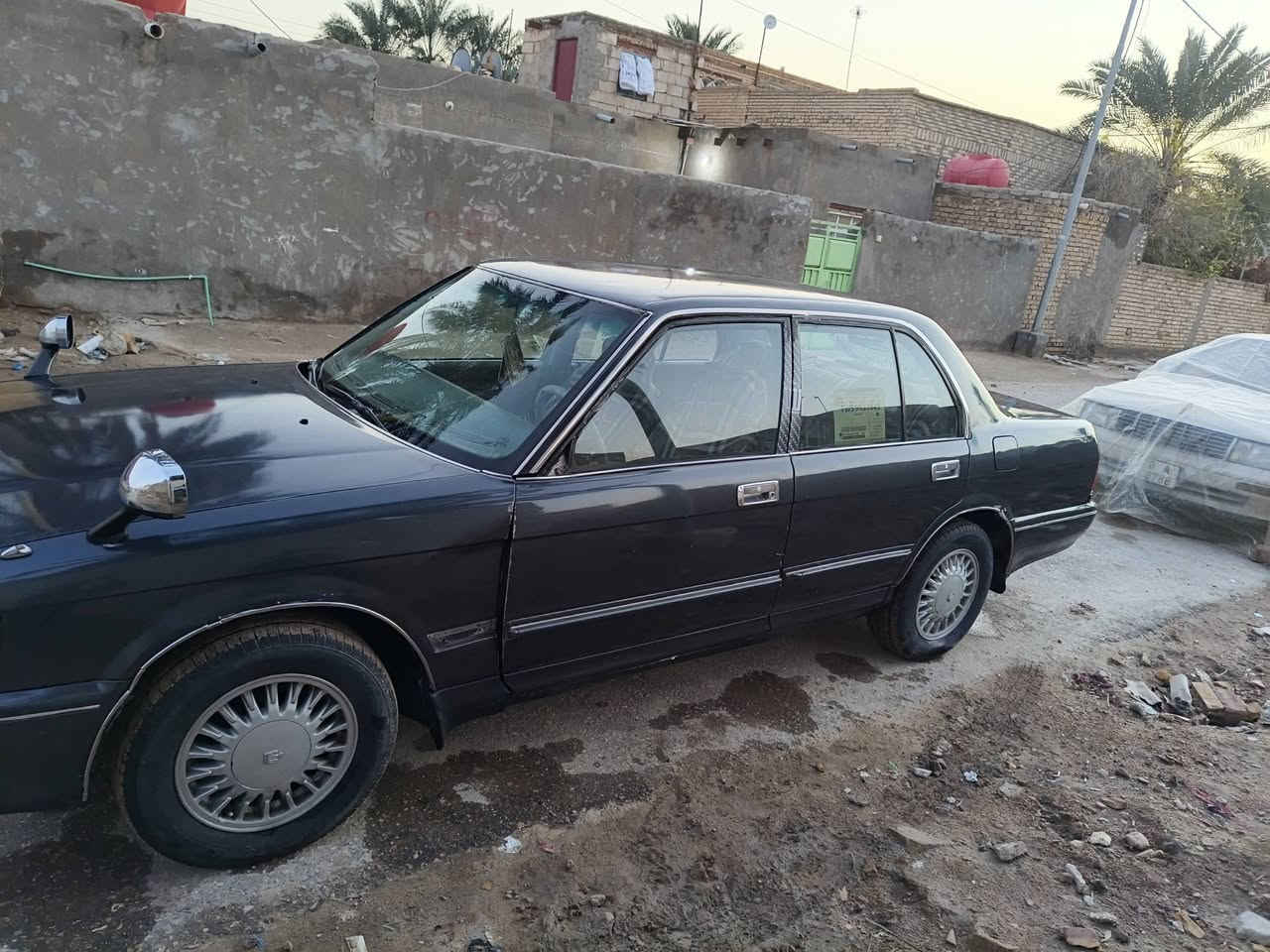 السلام عليكم بسبب الوعود الكاذبه والنفوس الضعيفه ارنب طويل رقم انكليزي بسمي  مكينه وكير اثنين ونص جدد حداديه جديدة كهربائيات كلها شغاله تبريد ثلج دواخل كارتون تخم تاير باتري كارتون مكفوله كص ونقل وعيب شرعي وضربه بس مصبوغه عام جماليه السعر خابر وبيك خير ودلل ***********
