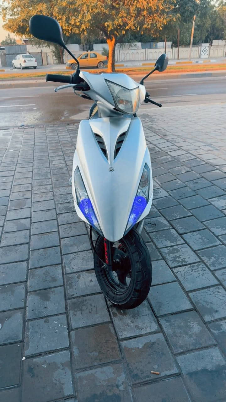 سلام عليكم للبيع او مراوس حسب قناعه ماكس مضلع مرقم بغداد دولي موديل 2006 دراجه كلها بلاديه مكينه ناعمه كل نقص مابيها كفراتها كلها ختم واحد حتى سوادات زوج تاير جديد فيتنامي باتري جديد كلجات رياضي الامامي ماشيه 34 الف
مكاني بغداد كاظميه ساحة عدن 

السعر 1850

***********
