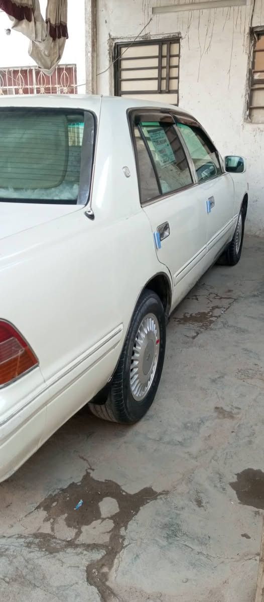 سلام عليكم سياره كراون راس الثور تكم يسره بلاد محرك 3000 ديلكو محرك وكير وحداديه خير من الله تبريد شغال سنويه 29 رقم بصره انكليزي سياره متجايه معمره تعمير مو حلو علما سياره خير من الله ترايك وين ماتريد السعر 68 وبيه مجال كلش قليل العنوان البصره الزبير دور الضباط رقم الهاتف *********** وتساب
