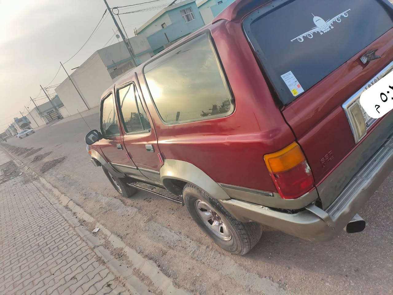 سلام عليكم للبيع تيوتا هايلوكس مديل 1994 السياره  جاهزه كير ومحرك ونجي سته سلندر نضاف تحويل مباشر سنويه ما منتهيه   تخم تايرات جدد باتري جديد كهربايات شغاله السعر 35وبيها العنوان النجف الرقم***********
