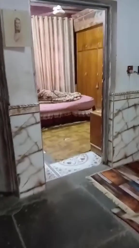السلام عليكم بالزراعي منطقه ال ابو جاسم المساحه 150 متر السعر 20   ***********

