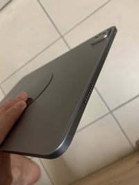 ايباد برو M2 • ١٢٨ • بطارية ٩٥