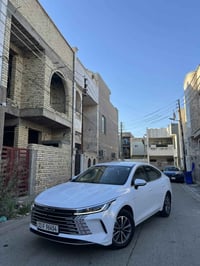 للبيع BYD Destroyer موديل 2025  اللون: أبيض الممشى: 10 آلاف كم فقط الم...