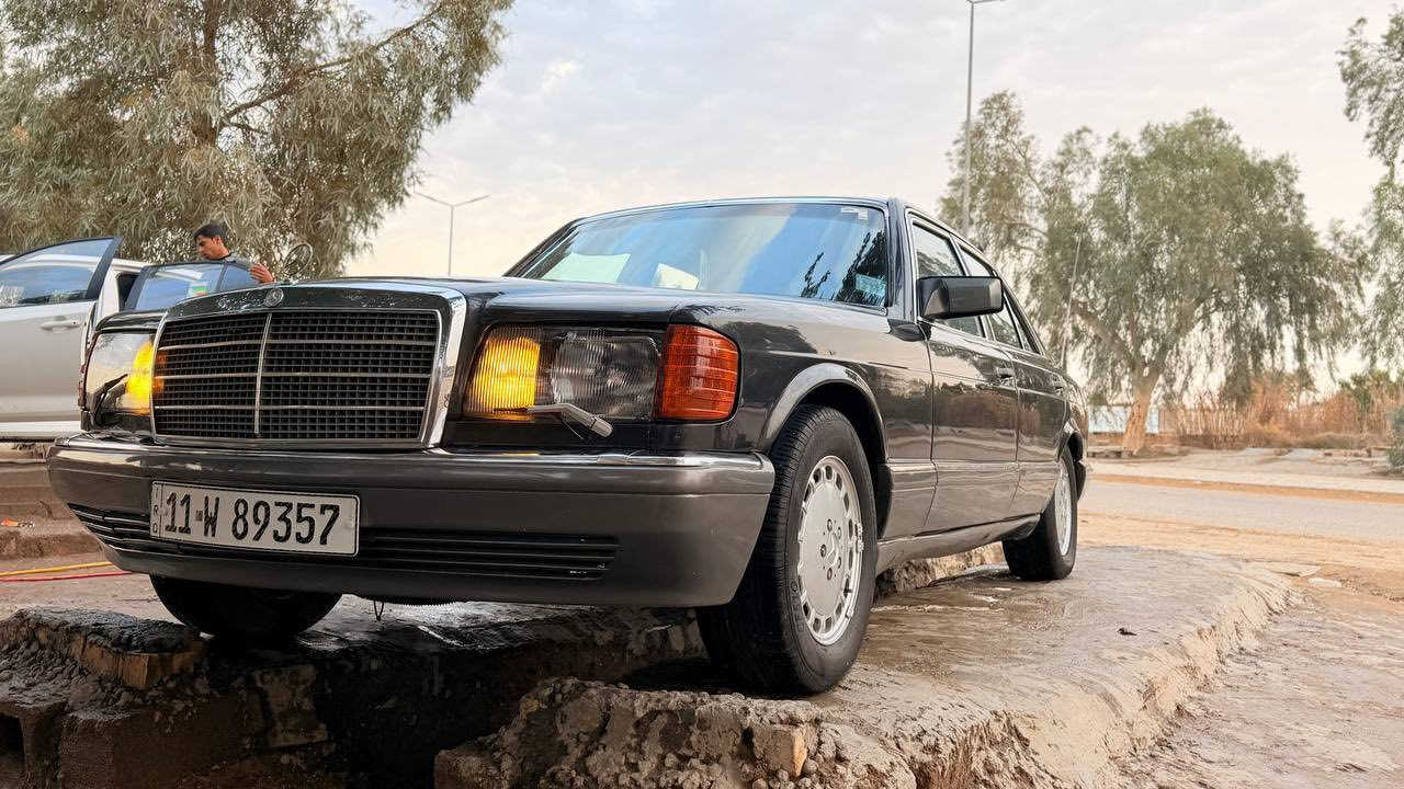 السلام عليكم جامبؤ 300 قصير 
كير مكينه بلاد 
سلايت شغال 
قواعد دبل تمام 
فقط نقصها منضومت تبريد 
مصبوغه جماليه لا ضربه ولا معجون 
السياره رقم نكليزي بغداد 
السعر 85 وبيها مجال قليل 
الاستفسار *********** غير متواجد ع فيس
