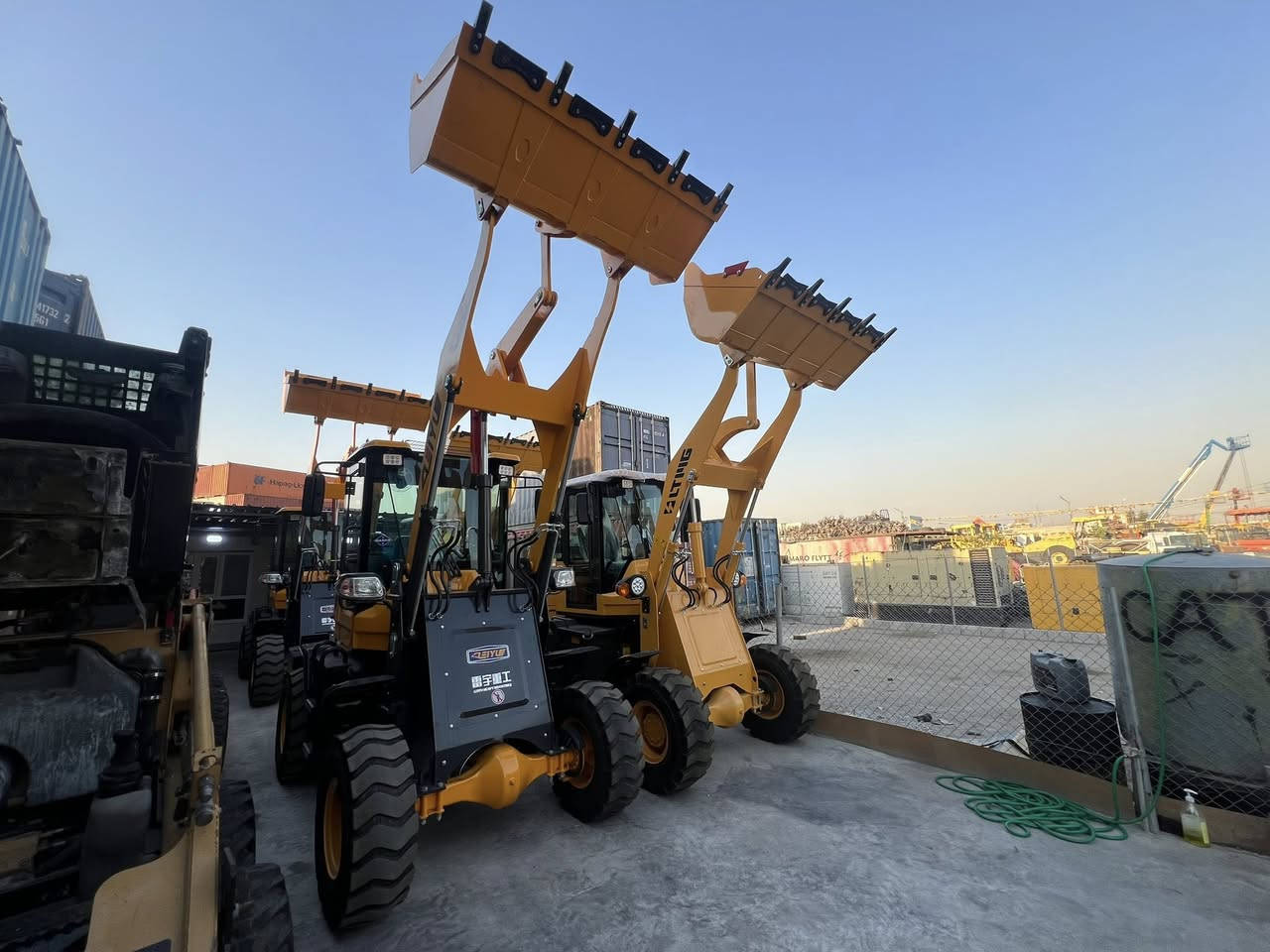 فول فول مصفات تبريد گير 
دخل جديد منفيس شيمال 
160$ ورقه 
مكان أربيل صناعه شيماليه 
*********** ***********
