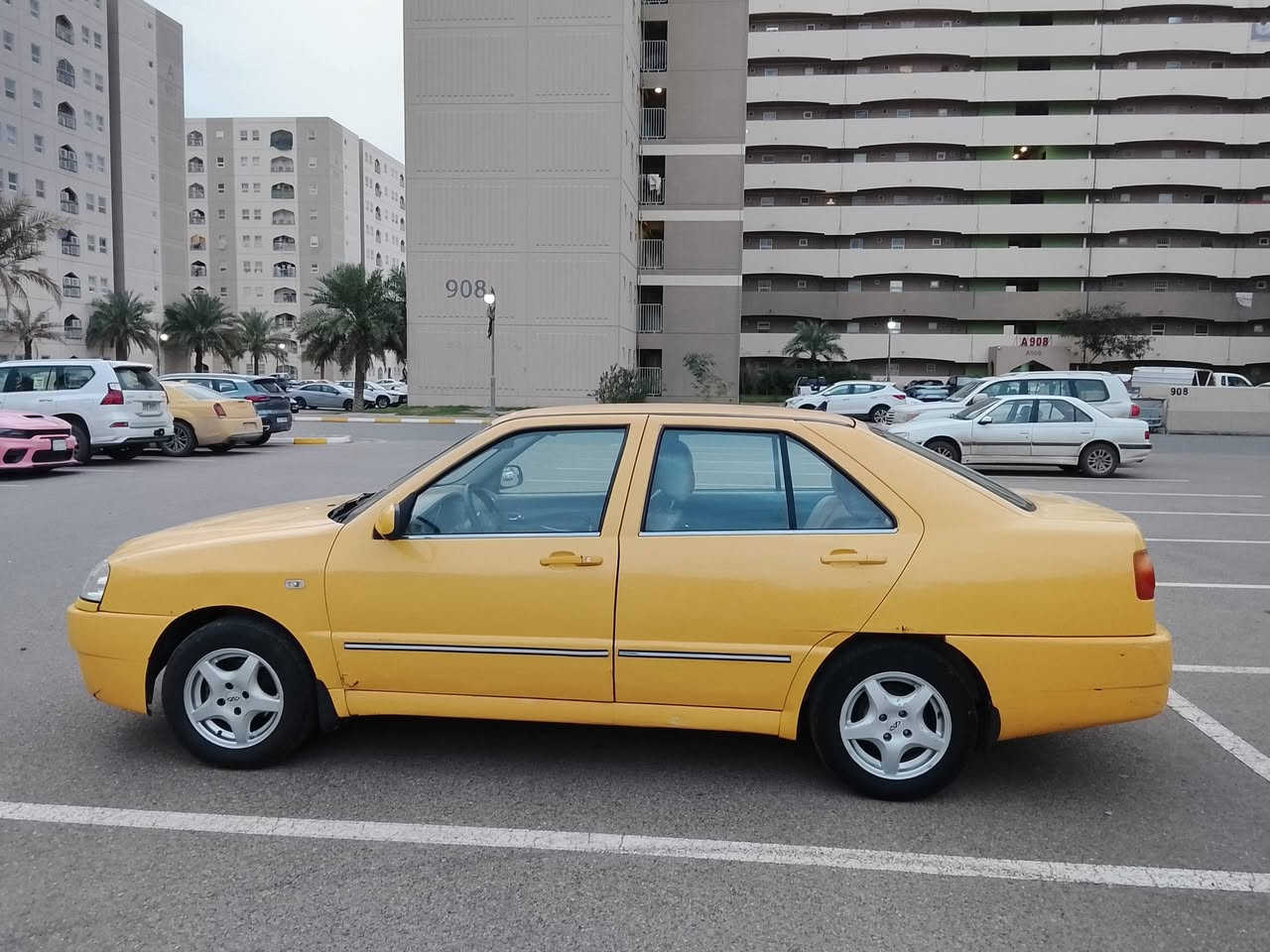 السلام عليك عندي  شيري كوين موديل ٢٠١١  رقم بغداد محرك كير مكفولة تبريد منظومه جديد صدر نظيف  تخم تايرات جديد سنويه ٢٧     السعر ٣٢ رقمي هذا ***********
