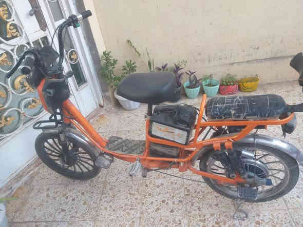 السلام عليكم شباب دراجه شحن حجم 20 بطاريات مبدل جدد للبيع 125 وبي مجال للاستفسار الاتصال على الرقم ***********  
عنوان بعقوبة
