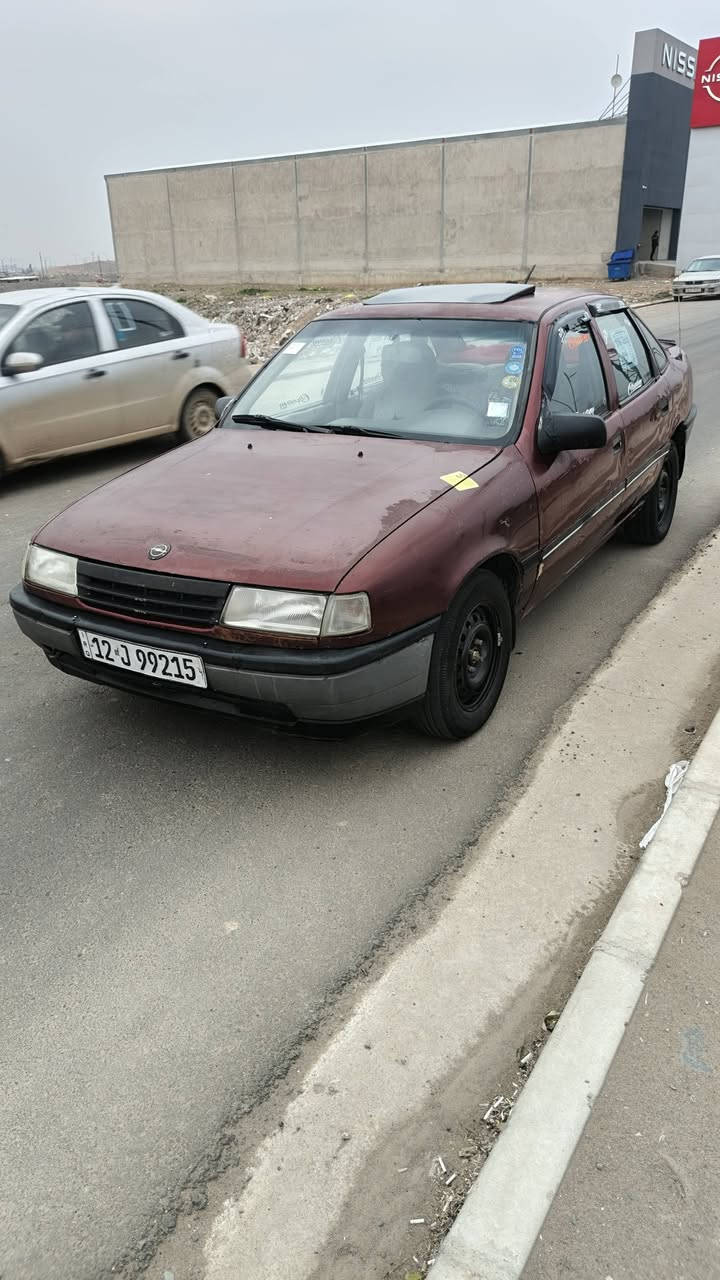 بيع مستعجل فكترا حجم 16 موديل 92 رقم مصطره هزه جديدة سنويه لا 30 كير محرك شرط طخم ورا كتام كلو جديد كاربون بانزين ورقي سيارة جاهزه ترايك وين من يعجبك طخم تاير جديد وايرمنيه كلو شغال سعر 33 بيه مجال شي قليل خوان مكلف بل نشر  عنوان موصل حي الميثاق اليحب يخبرني عل رقم ***********///***********
