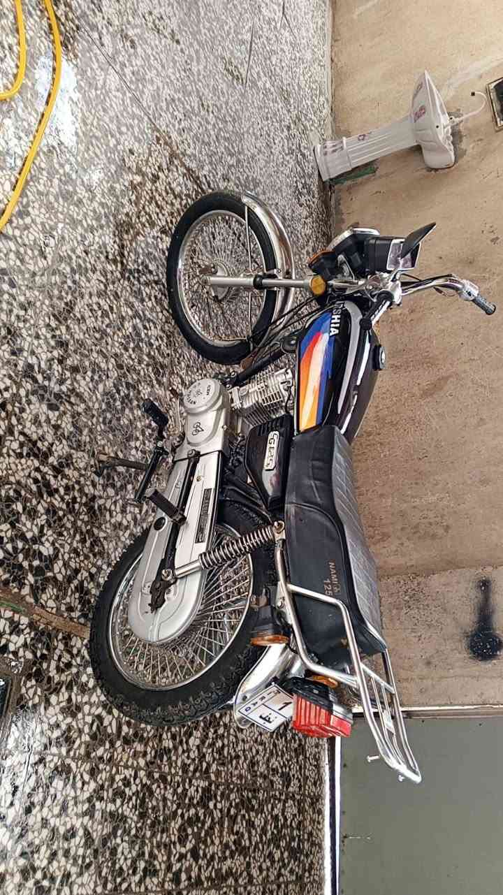 السلام عليكم اخوان  للبيع  دراجه ٤ كير مديل  2019 دراجه جديده مال جناي مكينه ما مفتوحه جديده كهربايات  كلها شغاله أوراق اصولي بسمي من الوكيل وكيلها العارضي رقمي *********** مكاني نجف كوفه

