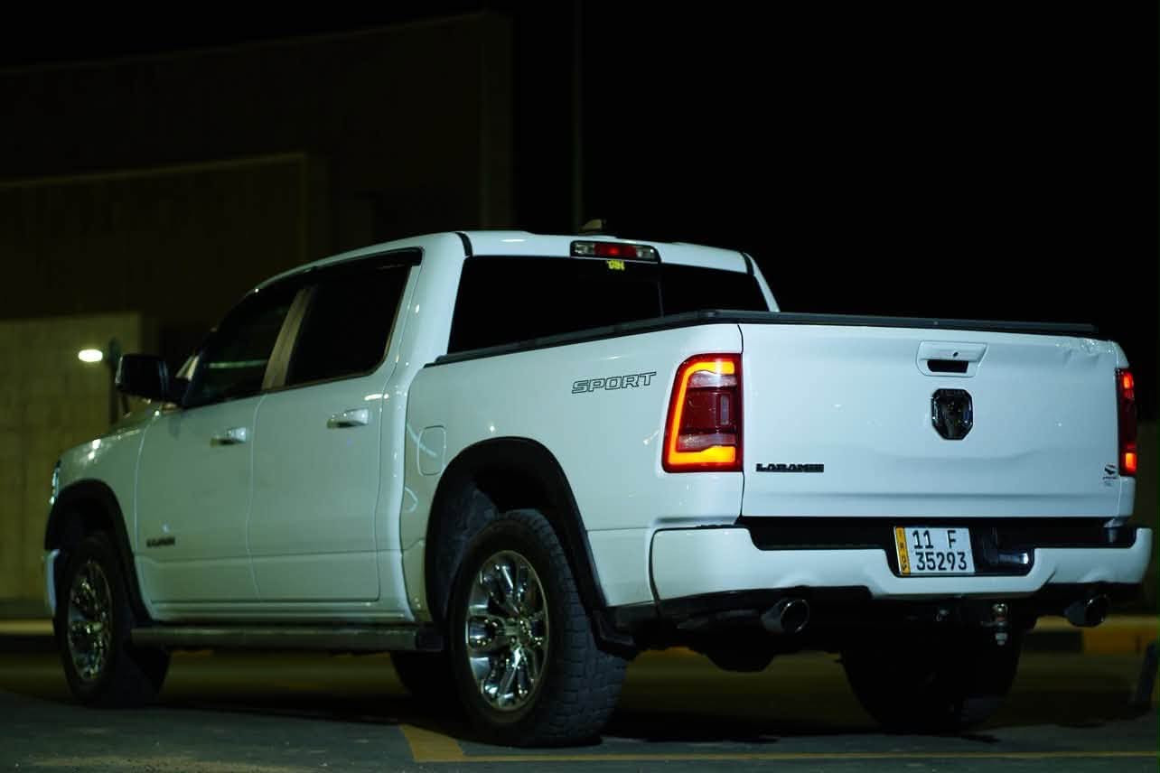 رام لارامي فول 👍❤️ ‎
السلام عليكم

Dodge RAM  2023

V8____5700

‎✅المواصفات : 

رادار امامي وخلفي وحساسات امامي وخلفي

‎شاشة وسطية كبيرة كاري بلي واندرويد اوتو

‎نقاط عمياء 

‎كاميرا خلفية  

‎تشغيل بصمة (stop/start)    

‎كير اوتوماتيك 8 سرعات  

‎تحكم ستيرن 

‎مثبت السرعة 

‎
نظام توفير الوقود eco mode
‎

نظام مانع الانزلاق و الثبات

‎عداد المسافة /75  الف فقط 

سياره حادثها جاملغ وبنيد محدث 👍❤️ جهة السايق بدون شواصي مكفوله 

‎الموقع / بابل الحلة

مرقم بغداد كامل باسمي هزة وسنوية جديد

تحويل مباشر 
***********
