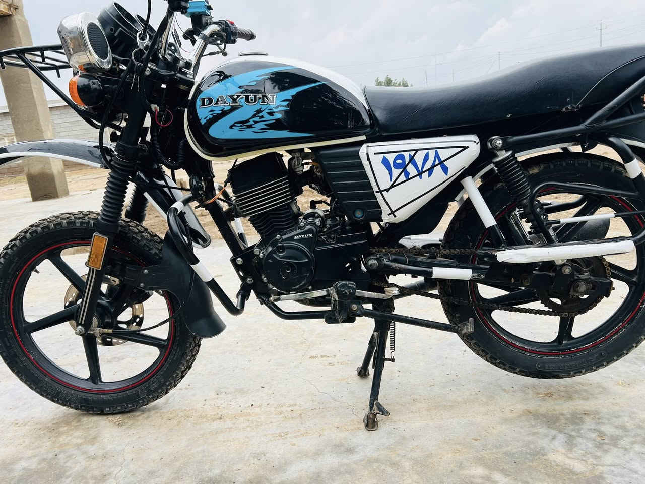 سلام عليكم
دراجة دايوان للبيع جبلي موديل 2023  اتصال على هاذا الرقم ***********
