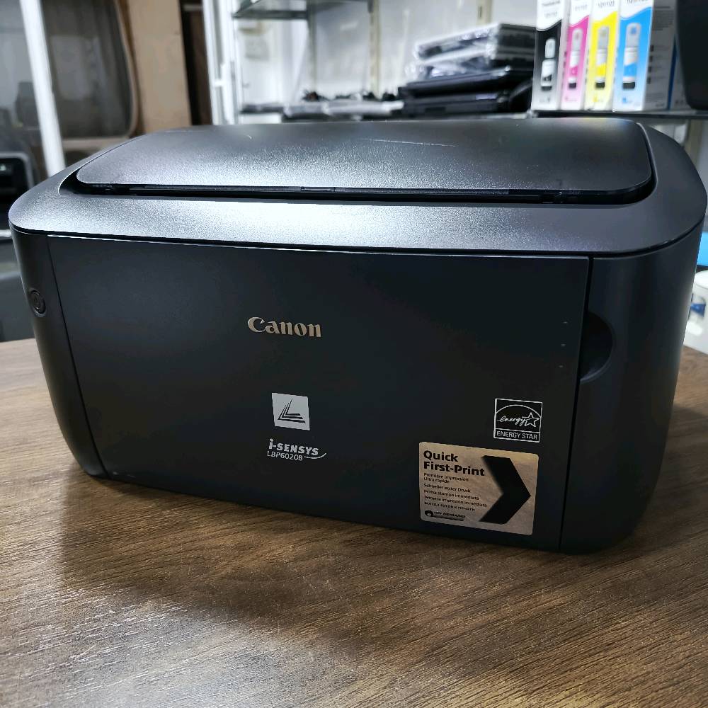 طابعة کانون LBP6000 
                                                     مستعمل بحالة ممتازة 
                                                        تطبع  اسود وابيض        
                                                                                                          وجه واحد

 سعر الطابعة فقط 110 الف    

                                                         .        +كاترج جدیدة 
 +كيبل حاسوب جدیدة 
 +كيبل كهرباء جدیدة 
  نسبة النظافة 95%
  بضمان فحص و  تشغيل
توصيل موجود لجميع المحافظات 
                                  للحجز واتس اب ***********