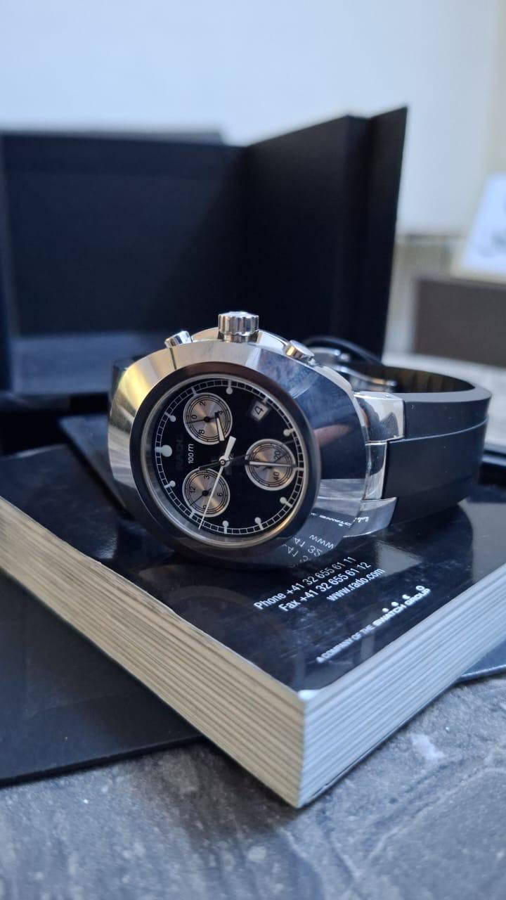 ️ ساعة RADO السويسرية ✨
فخامة وأناقة بتفاصيل راقية، تصميم يخطف النظر ويعطي لوك مرتب وفخم.
الساعة بحالة ممتازة ومع العلبة.
فرصة للي يدور على قطعة مميزة وسعر مناسب مقارنة بقيمته سعرها 20 ورقه


**إذا كنت صاحب هذا الإعلان وتريد حذفه لأي سبب، رجاءا أرسل رسالة إلى الدعم الفني**