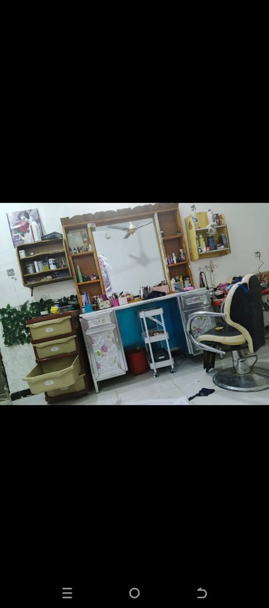 سلام عليكم غراض صالون كامله للبيع تريدهن الاستفسار ع رقم وخاص ***********
