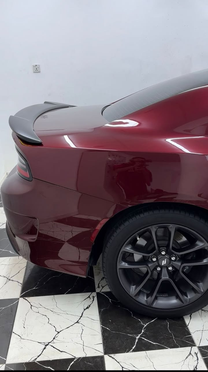 سلام عليكم 
سكات باك 2022 رقم بصرة
الممشى 33الف ميل 
حادث جاملغ مبدل ومصبوغ وطرف البنيد بارد ومصبوغ نصه 
مغلفة السيارة ppf كامل ضمان عشر سنوات 
السيارة بلادية لا مفرغة ولا مبرمجة ولا ملعوب بيها حتى العقل ما مفتوح يعني لانازلة استعراض ولا غيرها 
***********
