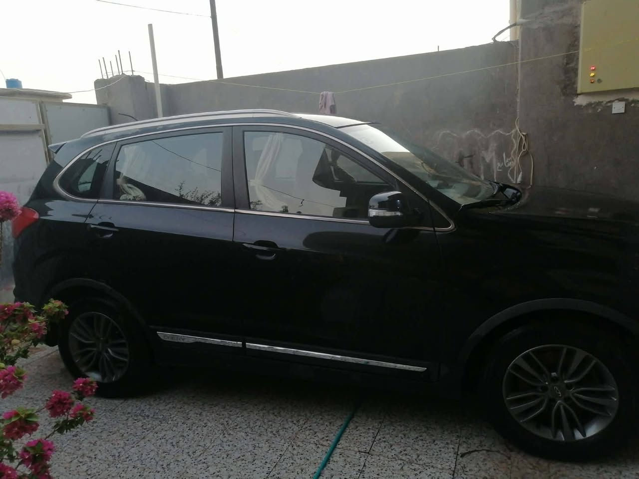 سلام عليكم سياره تيكو5 للبيع وارد خليجي موديل 2018 فول مواصفات من عده الفتحه ضرر السياره فقط بنيد مبدل وضربه اماميه خفيفه بدون تعمير رقم السياره كربلاء بسمي انكليزي باتري جديد وزوج تايرات جدد ولايت شمسي جديد مكينه 2000 سنويه لل29 مكان السياره ذي قار قضاء النصر السعر خاص راسني وبيك خير وتدلل صوره كامله خاص
#الجميع


**إذا كنت صاحب هذا الإعلان وتريد حذفه لأي سبب، رجاءا أرسل رسالة إلى الدعم الفني**