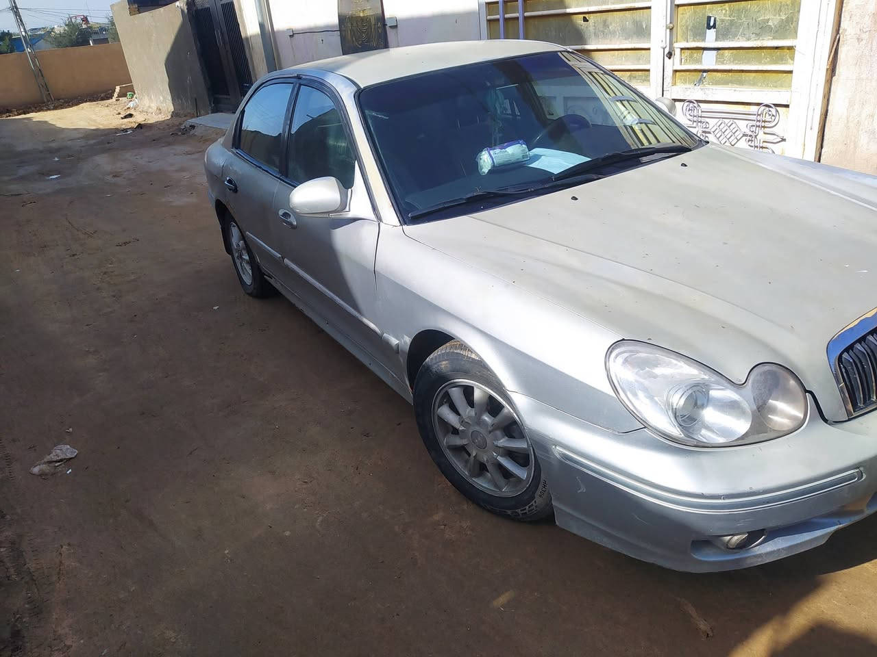 السلام عليكم
سوناتا وفود خليجي خط واحد ابلاد 
الكشر واضح بالصور
تخم تاير تبريد شغال
رقم بغداد سنويه ما صاقطه 
سنويه بسمي 
مكان كربلاء طويريج 
السعر 45
***********
