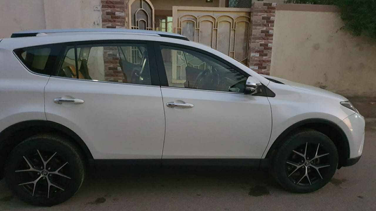 السلام عليكم من رخصه صاحب الكروب
للبيع فقط
راف فور خليجي فور ويل كامل موصفات سياره مكفوله من كلشي بدون ضرر
موصفات بصمه وفتحه وصندوق كهربائي واشاير بالمري ماشيه 116كيلو متر
السياره باسمي تحويل مباشر رقم بغداد غير متواجد ع فيس فقط اتصال
مكان ديالى بعقوبه
السعر 215 وبيه مجال قليل
***********
