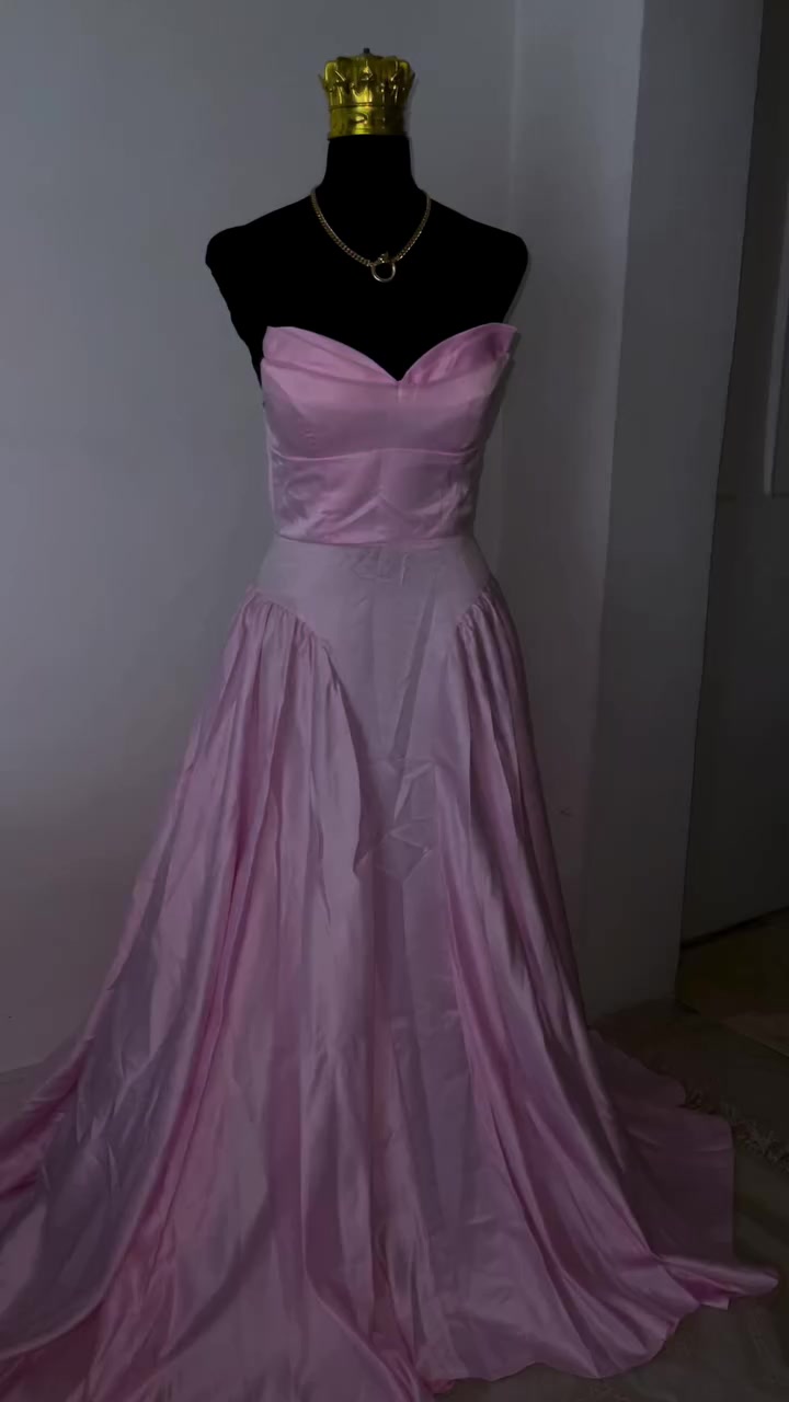 فستان الخطوبه اليوم جابولي متوفر للحجز واتساب او ماسنجر للحجز ***********
#العراق #اكسبلور
