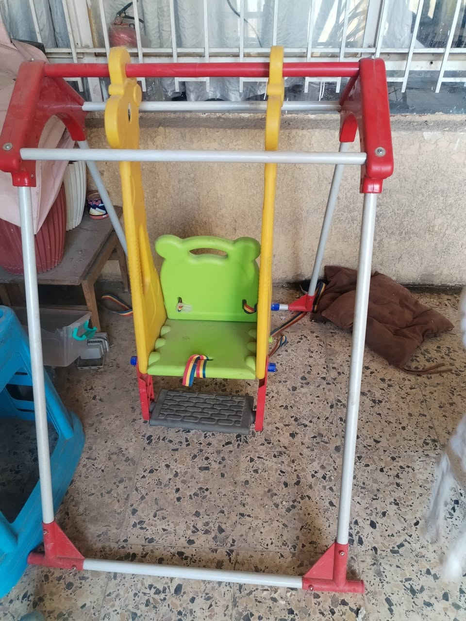 هاي الاغراض رايديهم ب50 الف، المرجوحه جديده السيارات يحتاجون تصليح بسيط
المكان.. بغداد/ الكرخ  ***********
