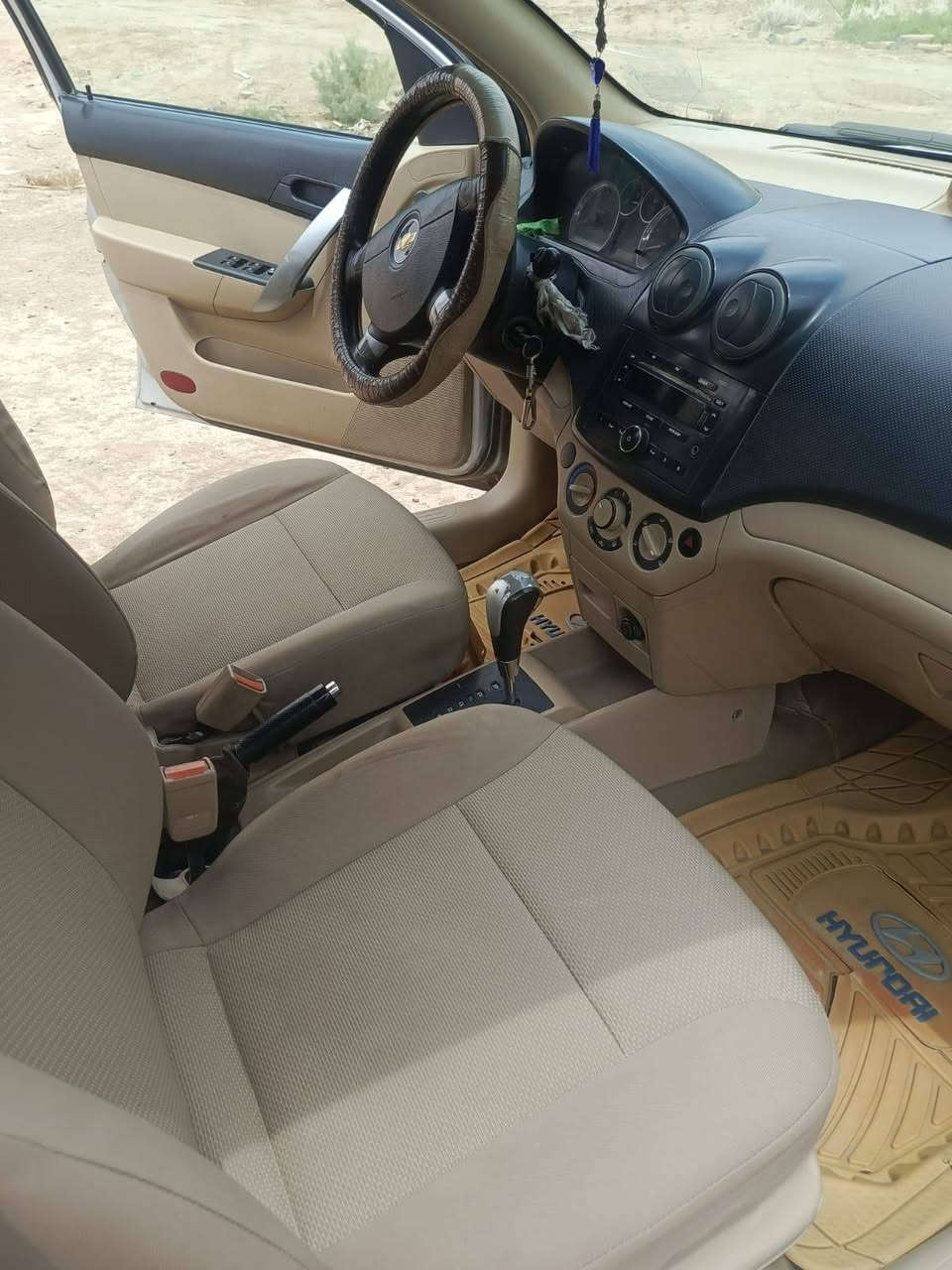 سياره افيو خليجي موديل 2016 رقم بابل بيها قطع مبدلات باب السابق فقط وبيعا دحجات مكينه مسكر كير اوتو  بصيطه جدأ مكان بابل الحله سعر 78بيها مجال رقم الهاتف ***********
