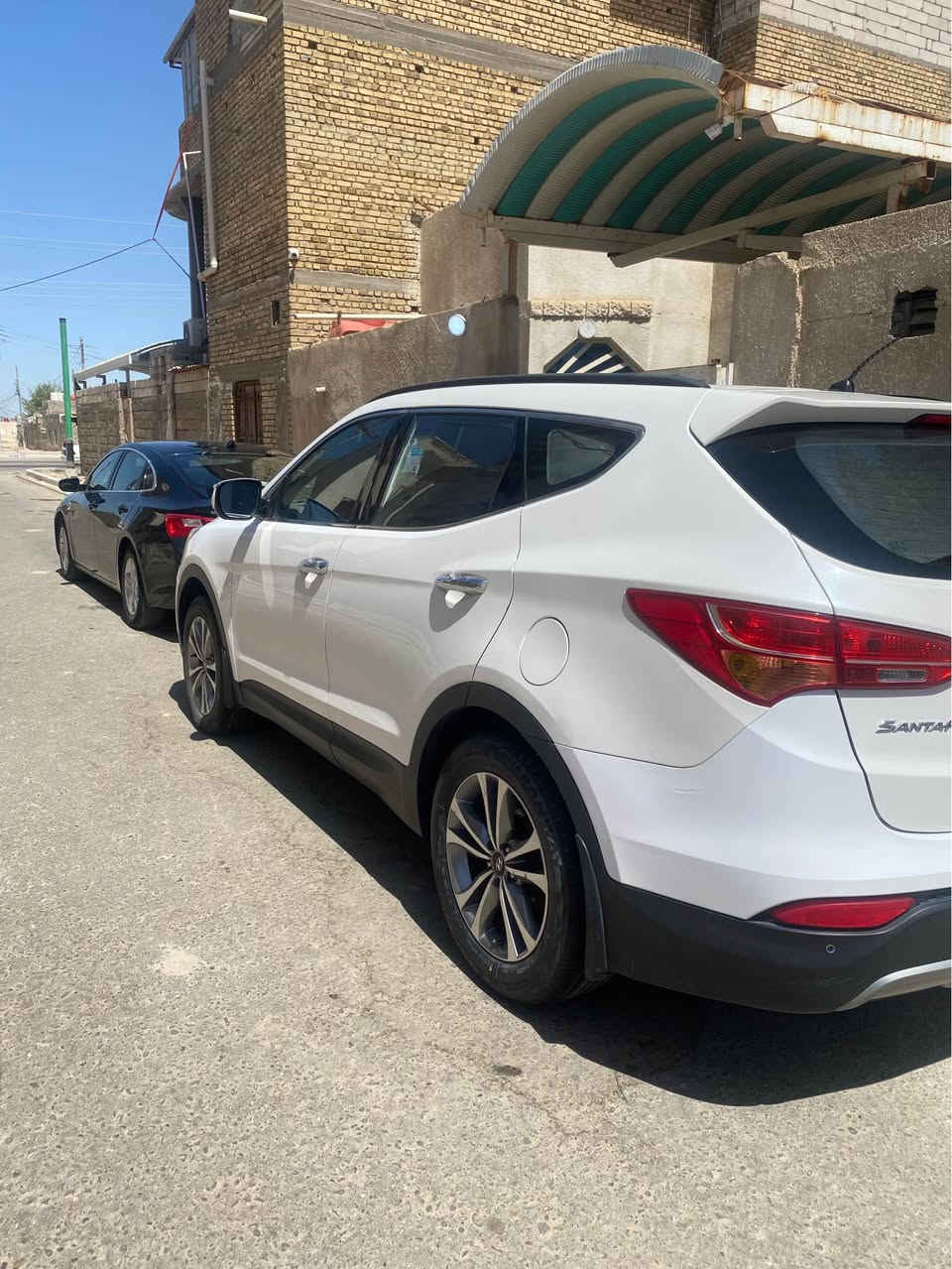 سلام عليكم سياره سنتافيه ٢٠١٦خليجي رقم اربيل رقم النكليزي بس سنويه قبل شهرين انتهت كفاله عامه محرك كير تبريد حداديه كفاله بدي من الظربه والصبغ ماشيه ١٢٣ حقيقي وفحصه موجود بالصور السعر ١٥٠$ رقم تلفون *********** وتساب واتصال العنوان الزبير محله الشمال البصرة, العراق
