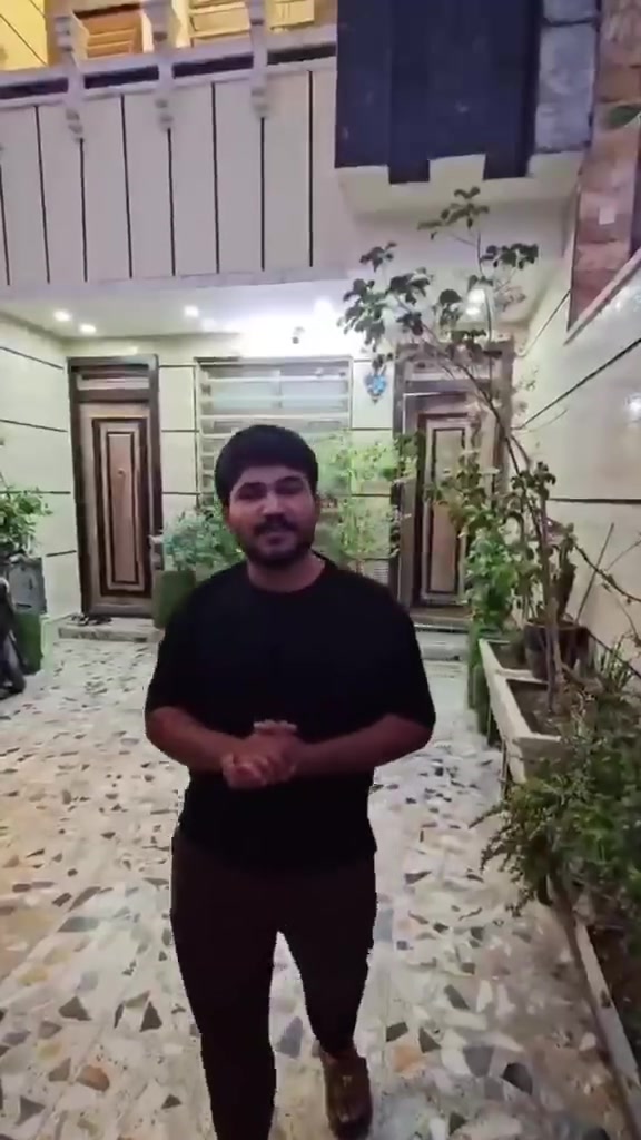 السلام عليكم
دار للمبيع جميلة 2 

الواجهة 5 النزال 30 

المساحة 150 

الاستفسار :***********
