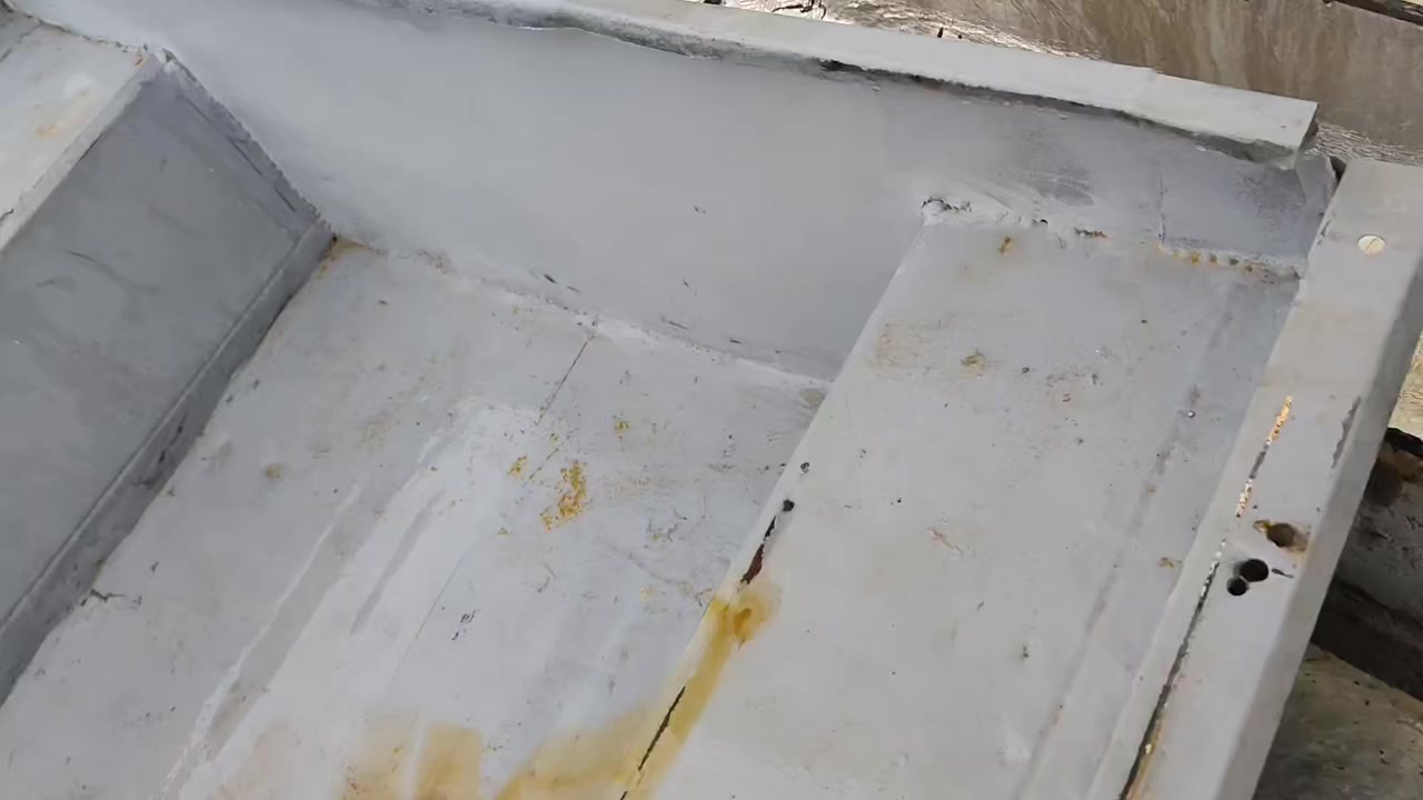 ناوبۆدی نیسان 5 قولاب چوار تەنکی بۆ کراوە 230 لتری زۆر ڕیکە
250 هەزار


**إذا كنت صاحب هذا الإعلان وتريد حذفه لأي سبب، رجاءا أرسل رسالة إلى الدعم الفني**