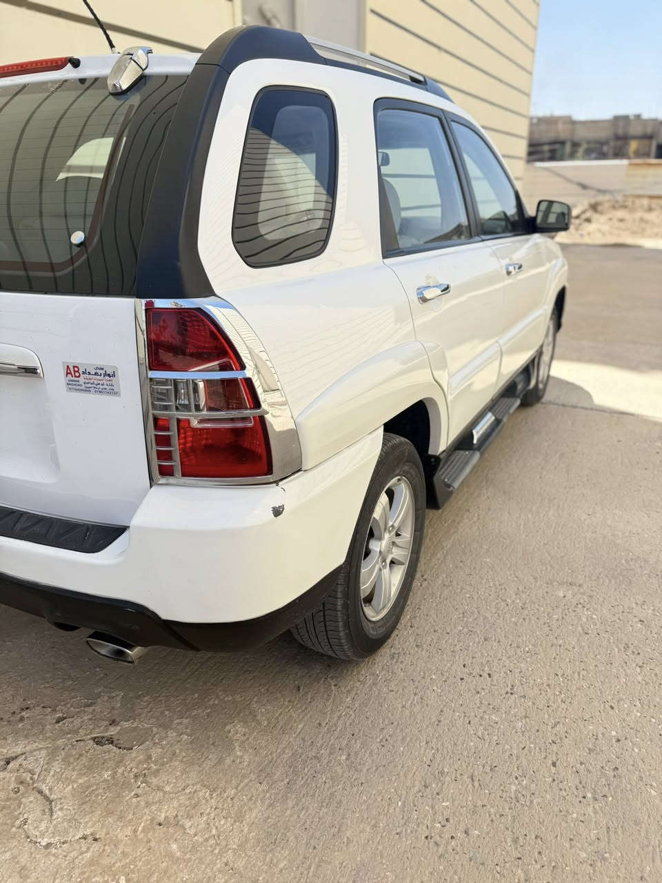 السلام عليكم 
كيا سبورتج موديل 2009 خليجي رقم دولي تحويل مباشر 
السونار مع الصور السياره خير من الله حداديه تبريد تايرات كله شركه السياره 
مكانها بغداد 
سعرها / 120 وبيها مجال 
هاتف / ***********
