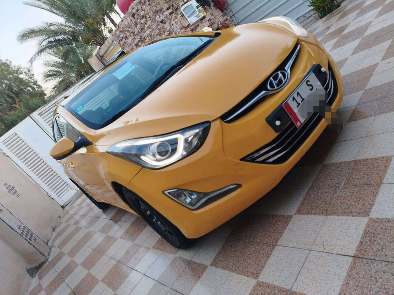 سلام عليكم الانتره مديل 2015 امريكي رقم بغداد مصفره هيه اغرمات حادث بيه دور جاملغ سياره ليبل واحد  موصفات فول لمتد مكينه كير حداديه خير من الله  تبريد ثلج  مكاني بابل ***********
