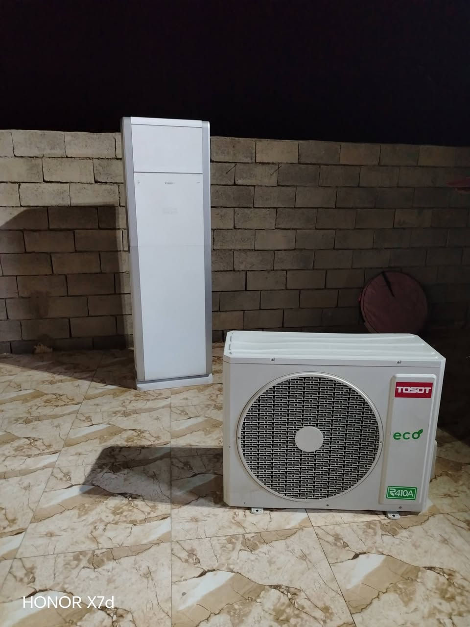 سلام عليكم توسوت البيع  ربيع ميه وعشره   يشتخل ويفصل ما عرف شبيه نقص بوريات  السعر 600 بيه مجال *********** قليل
