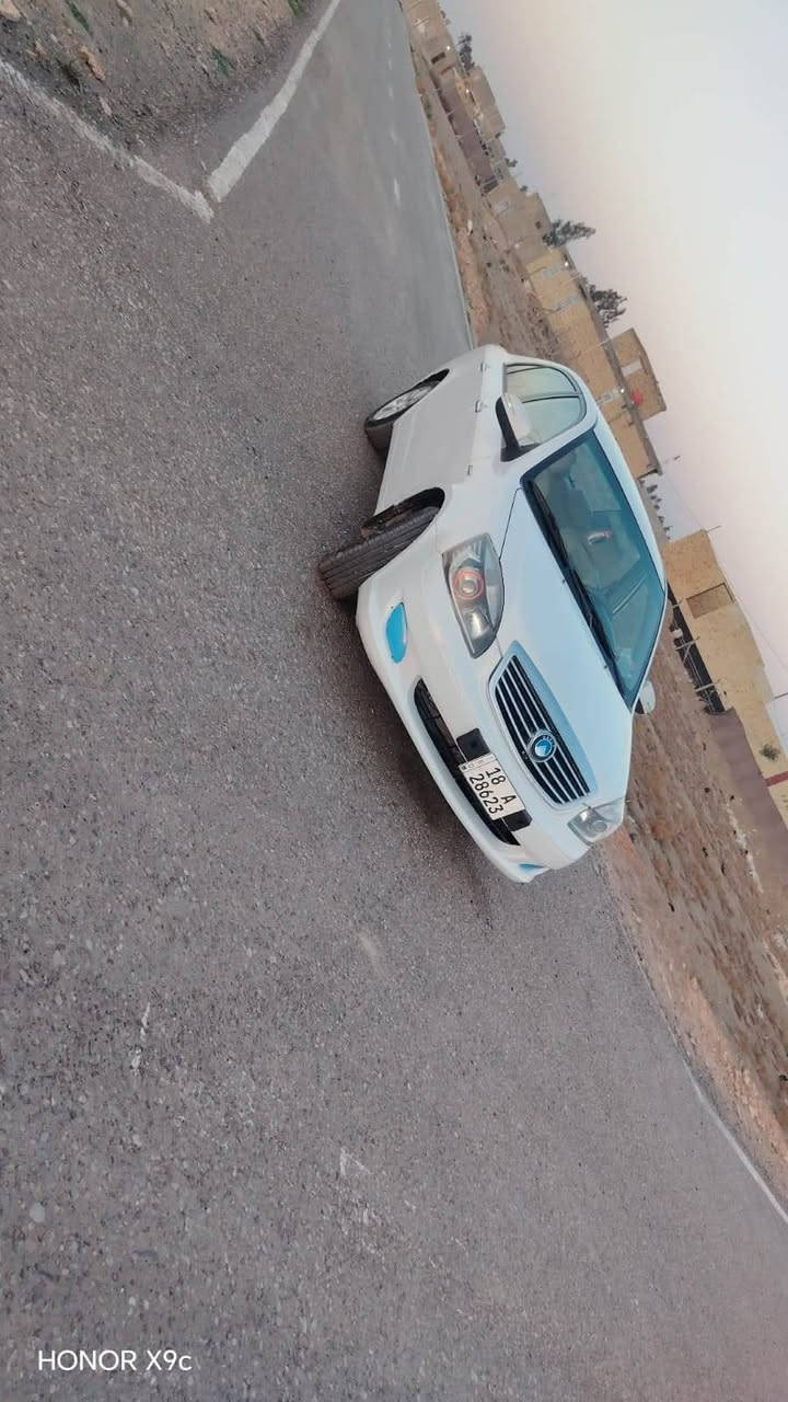 السلام عليكم جيلي موبل رقم بابل وانكليزي سنويه ل 31 بسمي مكينه وكير مكفولات سياره خير من الله تبريد ثلج
دوس هلالت مصلحات سياره حلوه حداديه نضيفه كهربائيات كلها شغاله شاشه بلوتوث دوشمه السعر 60 مكاني ديوانيه ***********
