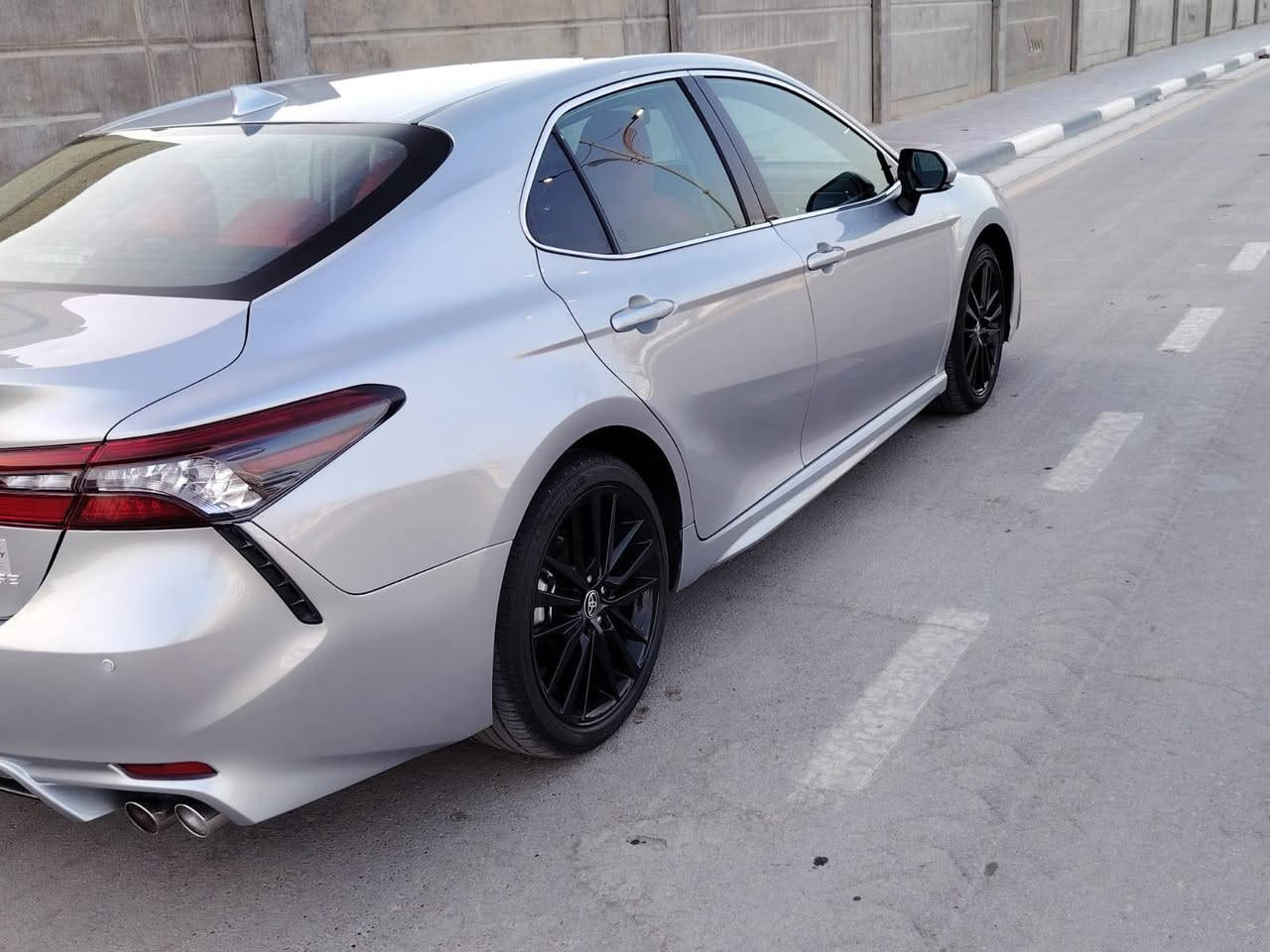 سلام عليكم البيع كامريToyota Camry XSE V6 2024
أعلى فئه ماشية 47 الف
السيارة جديدة بمعنى الكلمة 
مواصفات السياره
بصمه  دخول ذكي
انارة محيطية عند الاقتراب من السيارة 
رادات 360 / حساسات 360
كاميرات 360 محيطه / نقاط عمياء جانبيه
توقف ذاتي امامي خلفي / قياده ذاتيه /  تحديد مسار
اشاير بالمرايا الجانبيه
سماعات jbl / داتا شو
كشنات الاماميه كهرباء  تدفئه وتبريد
تدفئة المرايات الجانبية 
قطعتين تبريد امامي خلفي من
شحن لاسلكي /  شفتات ستيرن
سايد بريك كهرباء / نظام اوتو هولد
انظمة قياده    Eco _ Normal _ sport
نظام ابل كار بلي
لايتات اماميه خلفيه ليد نظام Active 
ضرر السيارة خلفي قبق جنطه مع جاملغ الخلفي فقط
الاتصال *********** السعر ٢٢٥ بيها مجال قليل

