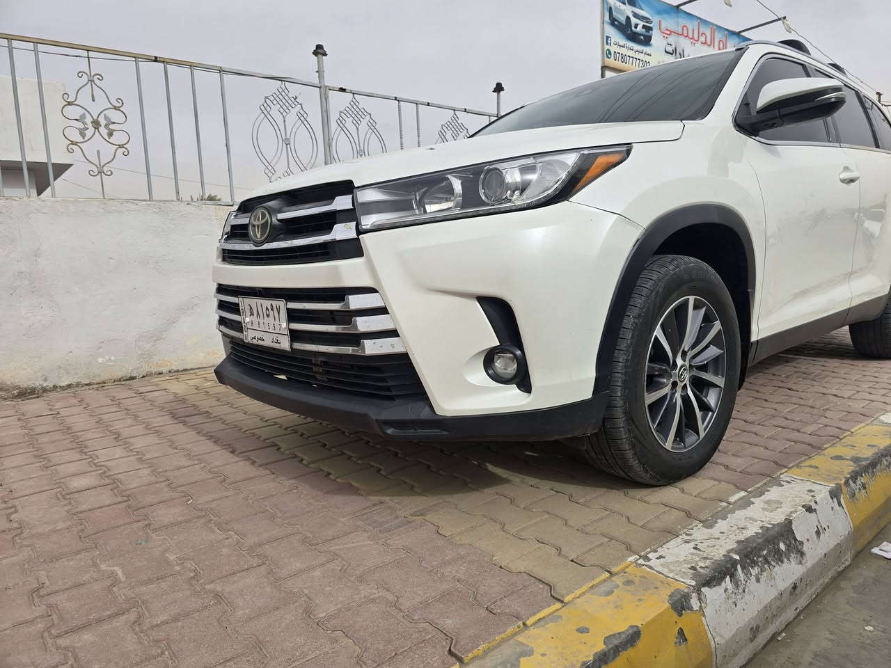 🚗 للبيع: تويوتا هايلاندر 2019
📍 مكان السيارة: الأنبار / القائم
📞 للتواصل: ***********
💰 السعر: 260 ورقة – قابل للتفاوض
📊 المسافة المقطوعة: 100 ألف مايل
🛠️ المحرك: 6 سلندر – 3500cc

⚠️ أضرار السيارة
• وارد أمريكي
• صور الحادث مرفقة مع الصور

⚙️ المواصفات: فئة XLE
• السعة 7 مقاعد
• فتحة سقف
• رادارات
• تحديد مسار
• مقاعد جلد
• تدفئة للمقاعد
• مقاعد كهربائية
• بصمة تشغيل
• بصمة أبواب
• باب خلفي جكات
• نظام مانع تصادم
• نظام توقف ذاتي

📌 تفاصيل إضافية
• رقم السيارة: بغداد مشروع وطني
• باسم المالك تحويل مباشر
• لون السيارة: أبيض صدفي
