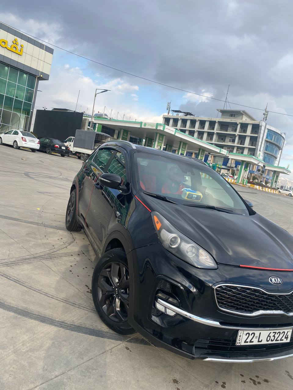 السلام عليكم سبورتج للبيع موديل 2021مواصفات نص فول كشنات جلد تتفاة بل كشنات تحكمات ستيرن فور فيل ويل كب شاشة كبيرة رادار امامي مري شفط اشاير مري السيارة ماشأالله ما ناقصهة اي شي بسعر 175ورقة و بي مجال للستفسار التصال ‏
‪0770 052 7898‬‏ مكلف بل نشر
