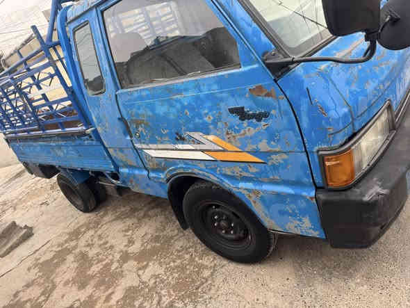 السلامو عليكم من رخصة الادمان للبيع كيه موديل 93. رقم ديالى حمل سنويه جديده لحد 2029.السعر 45ورقه  وبي مجال ***********
