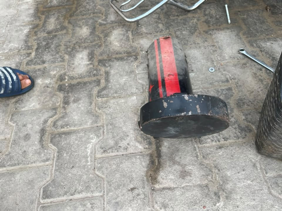 دراجه كامله كهربائيات مكينه ٢٠٠سيسي ابيع كوم حديد والمكينه مابيها شي ١٨٠وبيها مجال كلش بسيط 
كاطعه نار ينراد لو مجول لو عقل 
***********
