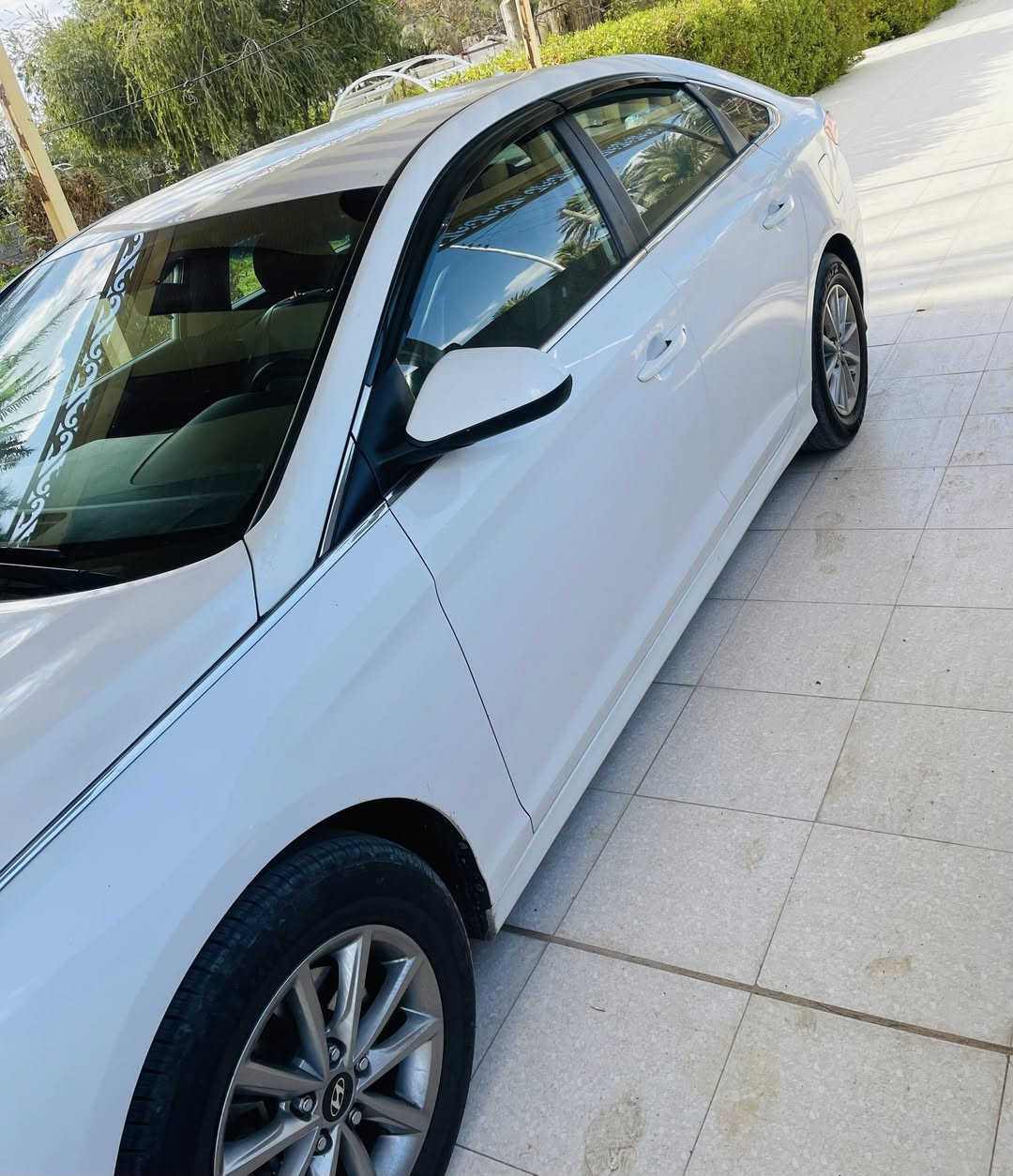 سوناتا 2019 
شاشة
كامرة
مود درايف
رادار بالمري 
محرك گير على وضع الشركة
امريكي قطعتين صبغ السعر 134 
للاستفسار ***********
