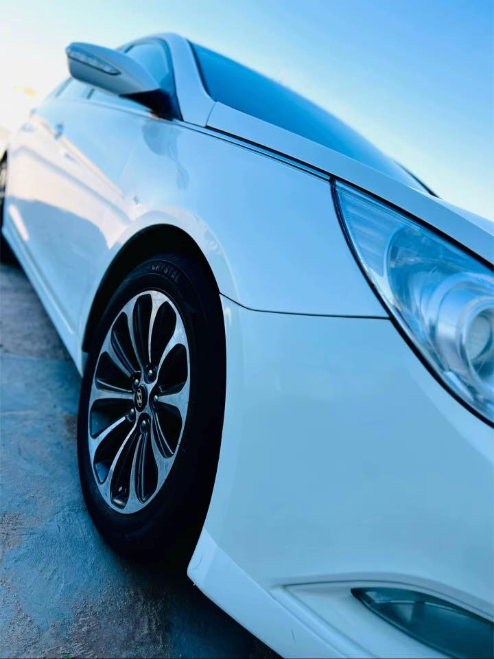 سوناته 2011 اللون ابيض صدفي وارد خليجي  مكينه دوش 2400 مكفوله من الضربه والصبغ والفتح والعيب الشرعي سياره كلها قطعه وحده ع بلاد. رقم بصره (أ) بيهه قطعتين صبغ والمدكر. رش( كلير )  السعر 118  البصره الزبير. ***********. الموشراي لايشلع گلبي. رحمة لهلكم
