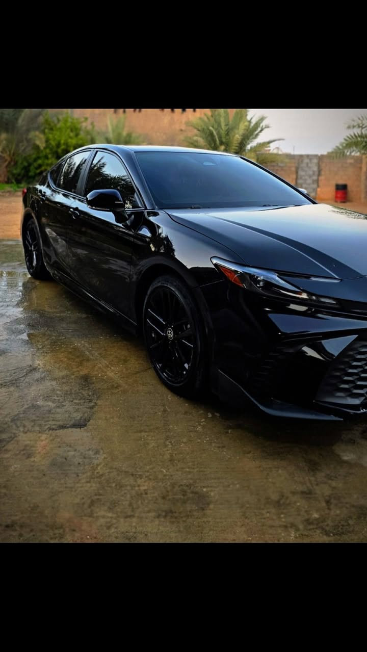 كامري هايبرد 2025 SE سبورت 🖤
مواصفات: SE الغنيه بصمة ابواب تشغيل عن بعد مودات قيادة سبورت وايكو ونورمل اوتو هولد هاند بريك بصمه مانع انزلاق لايتات زينون شفتات ستيرن كشنات جلد كرسي كهرباء وبعد مواصفات اخرى ......
حادثها حيل مرتب خلفي وبدون ايرباكات الجاملغ راجع بارد بدون قطرة صبغ ونص الجنطة صبغ

 سعرها 210 قفل ومو هذا سعرها والله السياره شبه كلين وبالعافيه ع الي ياخذها ((صور الحادث راسلني ويصلنك))
 (***********)
