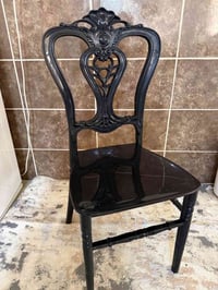 كركوك • كرسي • سنغافورة