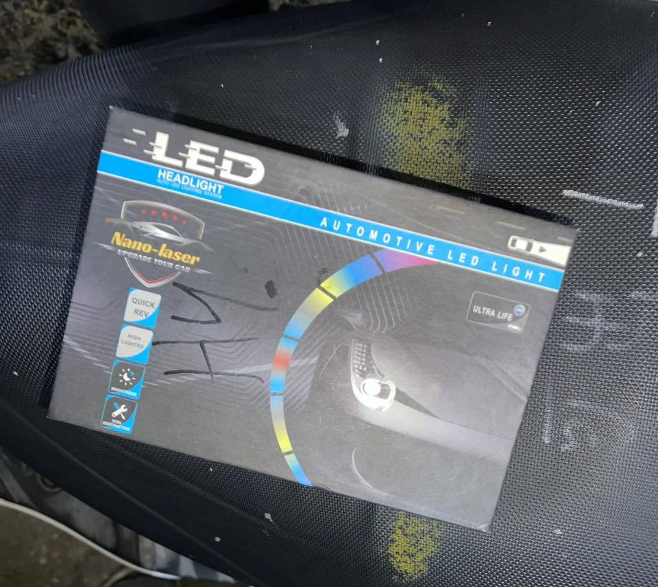 للبيع لايت زنون ابو المروحة مستخدم ٣ايام
يرهم دراجة سيارة تكتك 
عالي ناصي
سعرة ٢٥ 
***********
