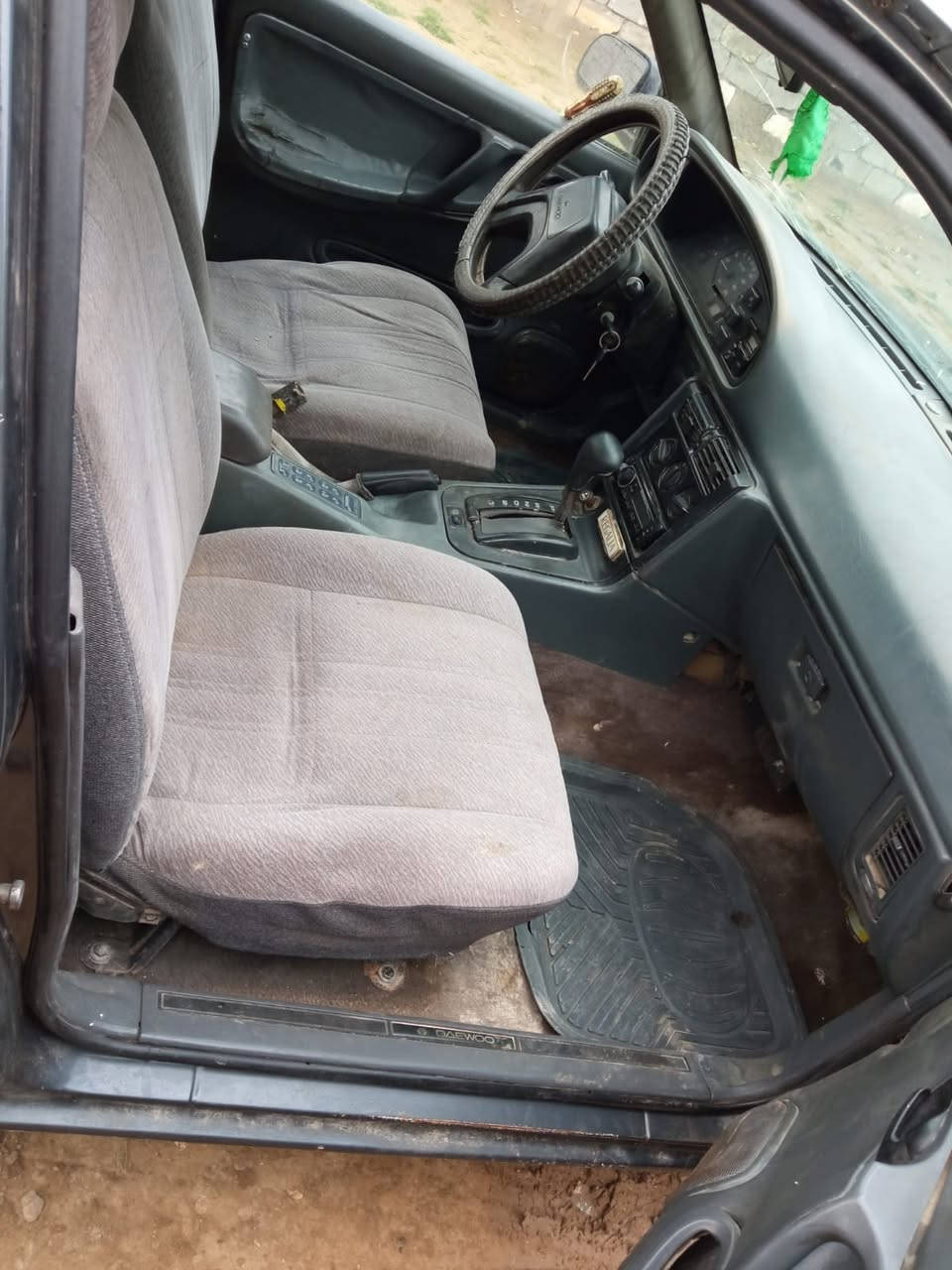 سلام عليكم برنس عادي للبيع سيارة حلوة شوف لعين .مكينه وكير مكفولات رقم  بغداد سنويه ما ساقطه تحويل مباشر . سعر ٢٥ وبيها مجال مكان بابل ***********
