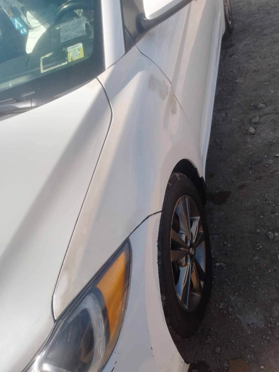 سلام عليكم النترا ٢٠١٧ رقم بغداد باسمي ضرر ٣ قطع بدون دواخل البيل واحد نص مواصفات تخم تاير حداديه كير محرك كفاله ضررها جاملغ وخشم البونيد بدون دواخل من امريكا صبغ سونار مرفق بالمنشور سعر ١٢٣ رقم للاستفسار *********** بغداد ابوغريب
