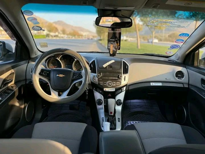 للبيع او مراوس 
كروز خليجي 
موديل 2017
رقم وهزه جديد 
تبريد شغال شرط 
طخم جديد 
بدون صبغ 
محرك وكير شرط 
مكان السياره موصل معرض المشهداني 🚗 🏢 
السعر 💸 98 💸 وبيها مجال بسيط
التواصل على الارقام 
***********
***********
