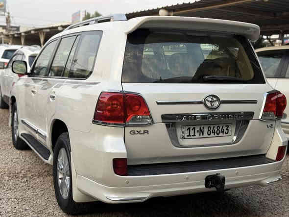 للبيع لاندكروز 2012 بريم السياره جديده كفاله بيه فقط بارد باب صدر شي بسيط ودعاميه الاماميه صبغ السونار مرفق بالمنشور السياره محرك ٦ سلندر بلادي رقم انكليزي بغداد باسمي السعر ٣٥٠ ومجاله كلشي بسيط حك الجيه مكانه بابل معرض الوطن لتجارة السيارات الحديثة طريق حله - نجف الفرع الاول اتصال ***********
