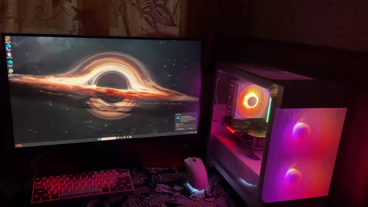 السلام عليكم
pc للبيع بدون كرت شاشة 

المعالج (CPU): AMD Ryzen 5 7600

 لوحة الأم (Motherboard): MSI B650M_B
 الذاكرة العشوائية (RAM): G.SKILL RGB 32GB (2x16GB) 6000MHz  ddr5 (باللون الأبيض)
 وحدة التخزين (SSD): Lexar 1TB NVMe Gen 3
 مبرد المعالج (CPU Cooler): DeepCool AG400 White RGB
 مزود الطاقة (PSU): Thermalright 750W Gold Gen5
 الكيس (Case): Lian Li Lancool 205M White

سعرها  1,200,000

هذا رقمي ***********
عنواني ديالى
توصيل موجود
