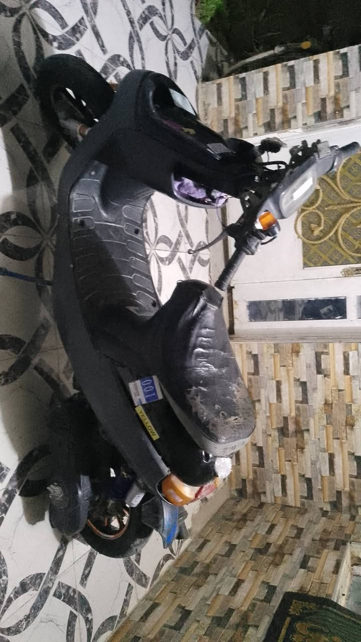 سلام عليكم دراجه بطه بس محوريله محرك مال ماكس دراجه شلعه ومعدل دبلات امامي رياضي دبل خلفي رياضي وياله مال ماكس دراجه نكره سلف  باتري جديد نقصه بس سوبايه الدراجه سعره ب 175 وبيه مجال خاص مفتوح


**إذا كنت صاحب هذا الإعلان وتريد حذفه لأي سبب، رجاءا أرسل رسالة إلى الدعم الفني**