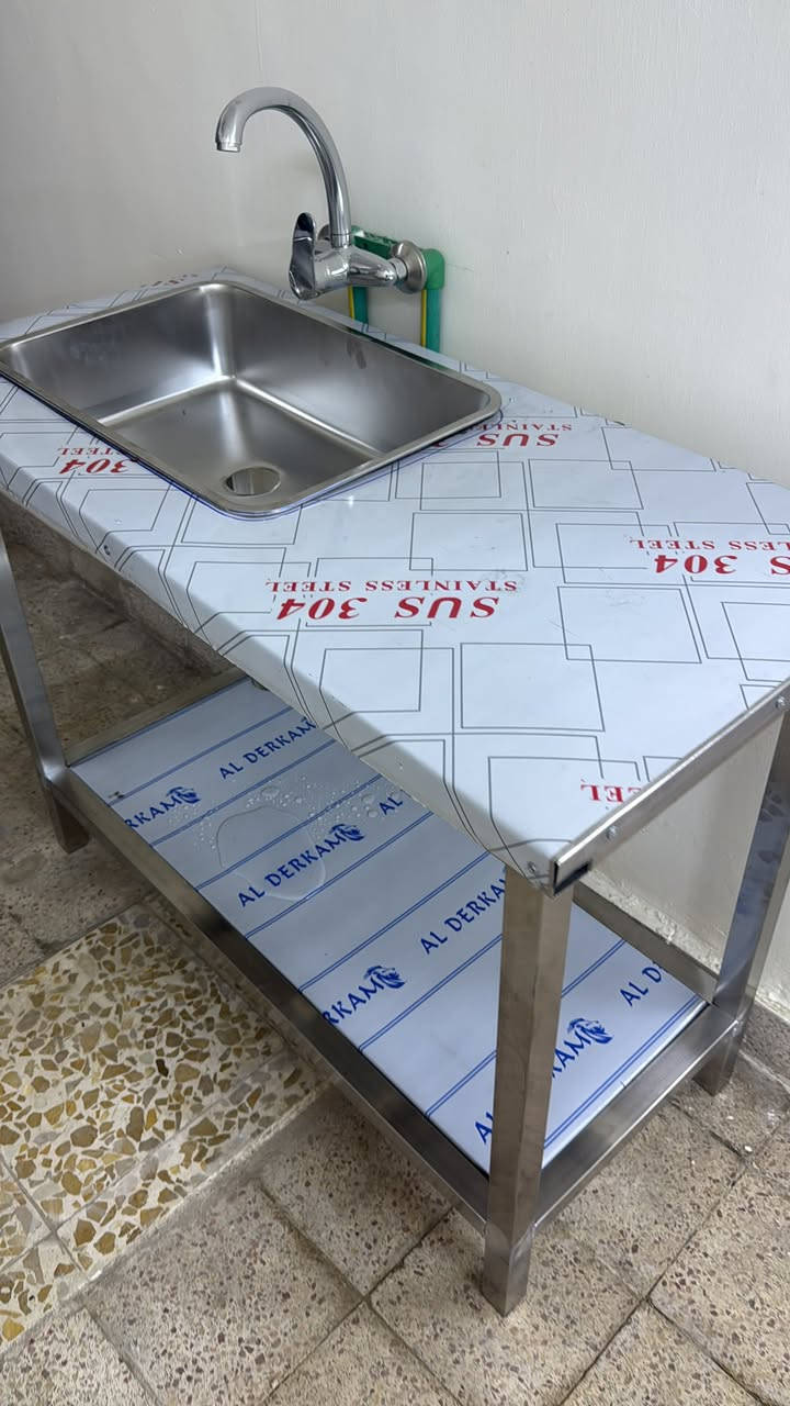 السلام عليكم 
معمل حلويات متكامل للبيع 
يحتوي عجانة 
١٠٠ صينية 
ميوزة ستيل عدد ٥
خلاط ٣٥ لتر 
فرن سمارت ٣ طوابق 
طباخات عدد ٢ 
خمارة بابين 
مع كل الادوات الخاصة بالحلويات والكيك 
البيع يتم بيع كامل


**إذا كنت صاحب هذا الإعلان وتريد حذفه لأي سبب، رجاءا أرسل رسالة إلى الدعم الفني**